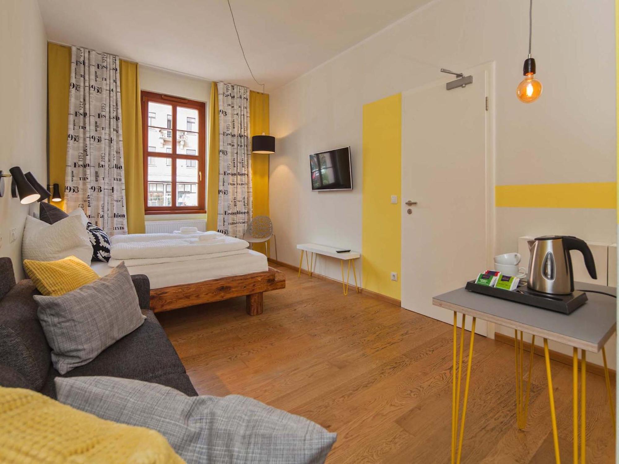 Bed&Breakfast am Schillerplatz Dresden Exterior foto