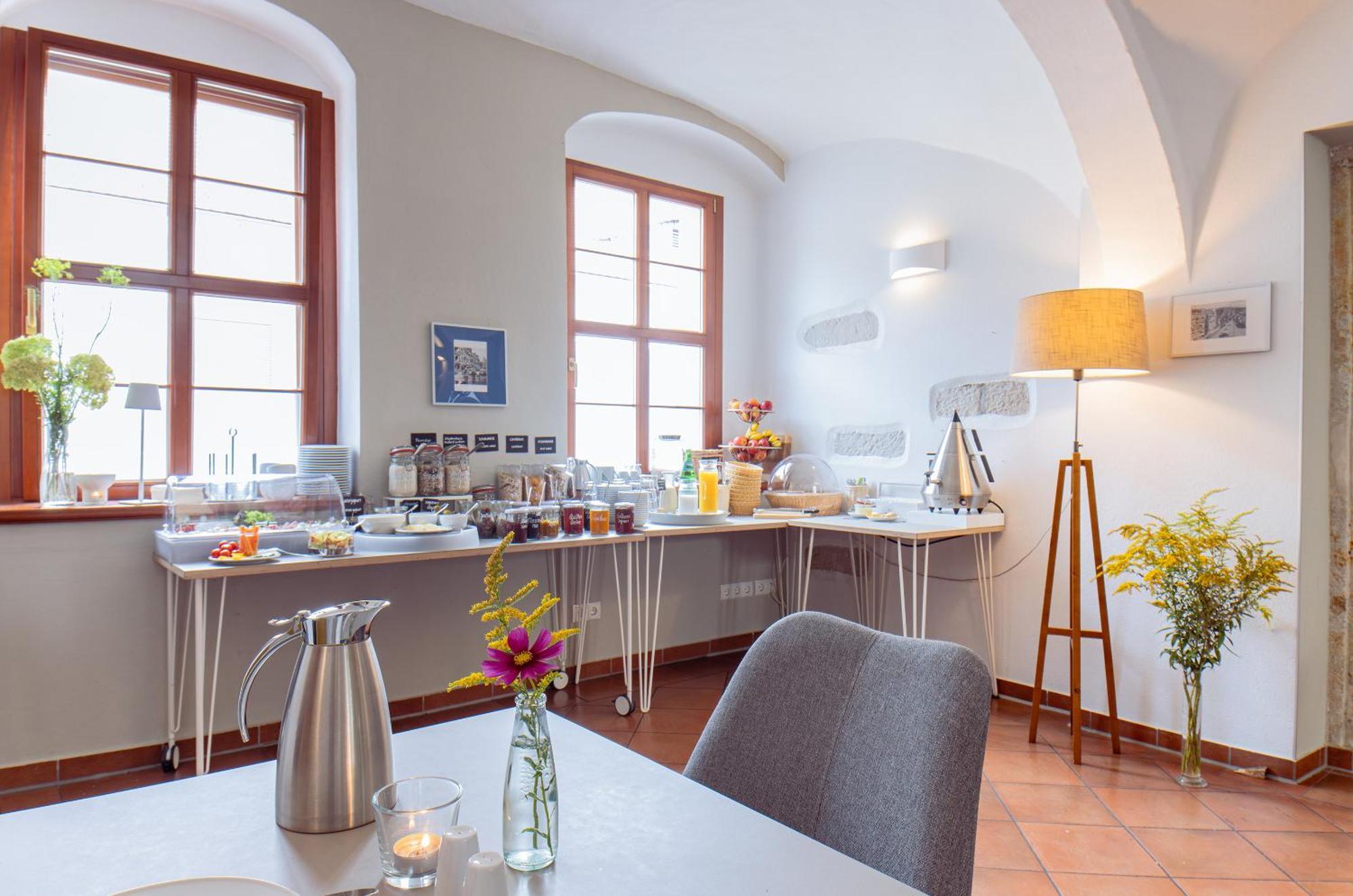 Bed&Breakfast am Schillerplatz Dresden Exterior foto