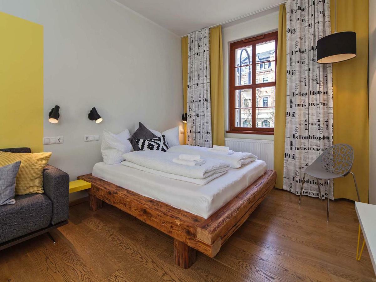 Bed&Breakfast am Schillerplatz Dresden Exterior foto